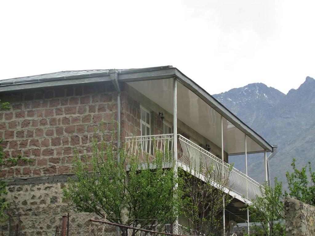 Red Stone Guest House Stepantsminda Room photo
